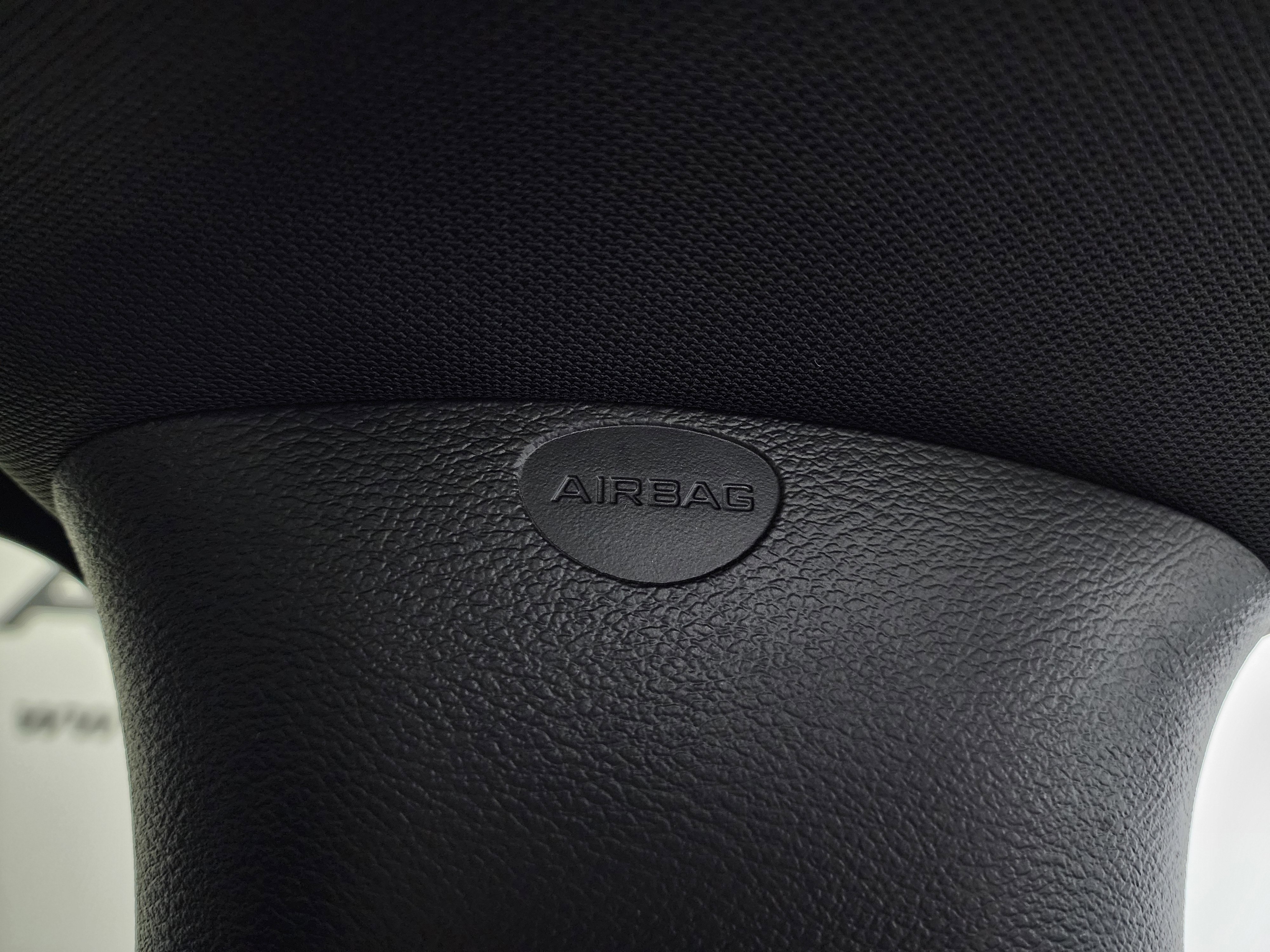 Used 2024 Chrysler Pacifica Limited image 46