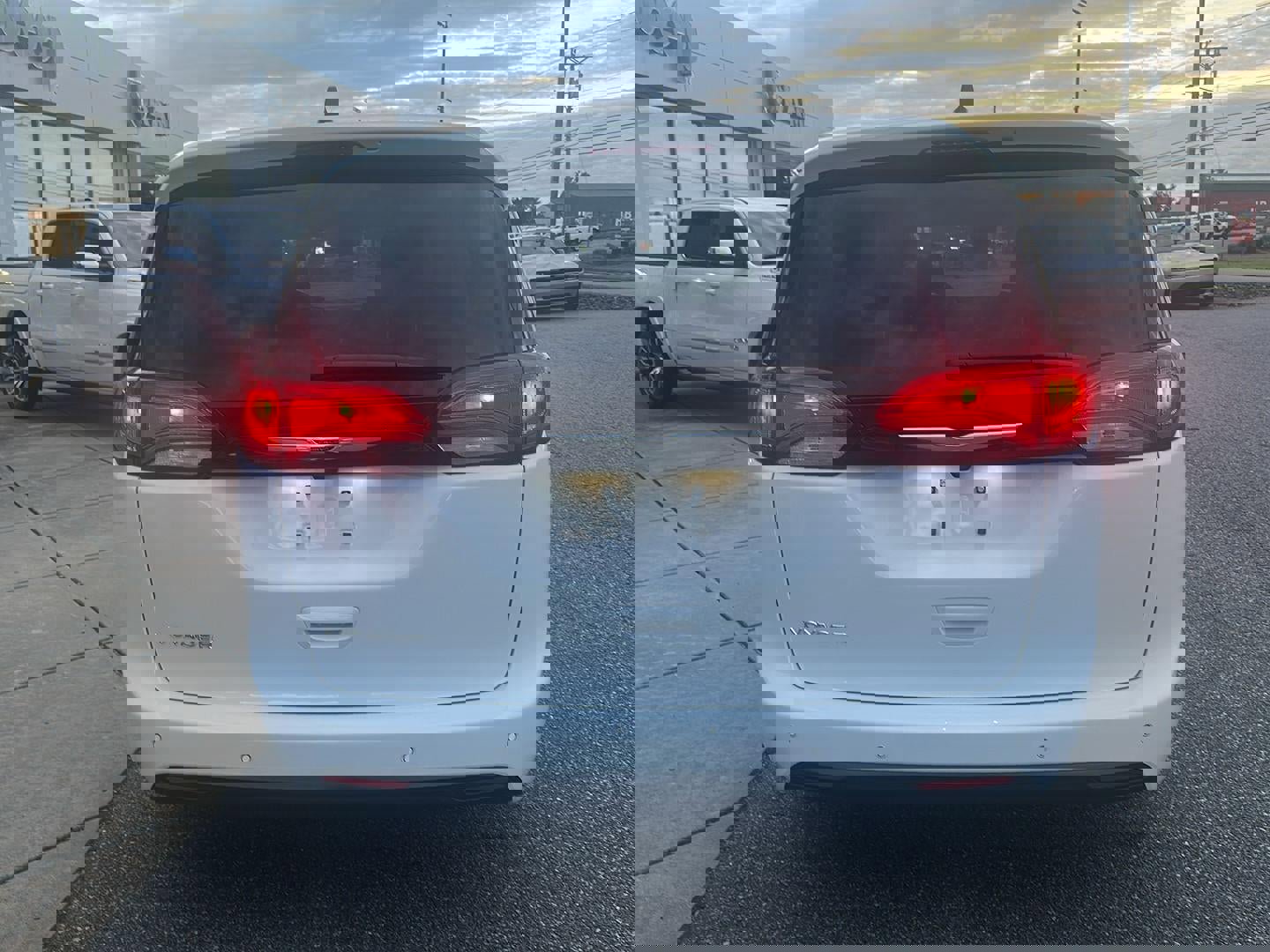 New 2026 Chrysler Voyager LX image 8