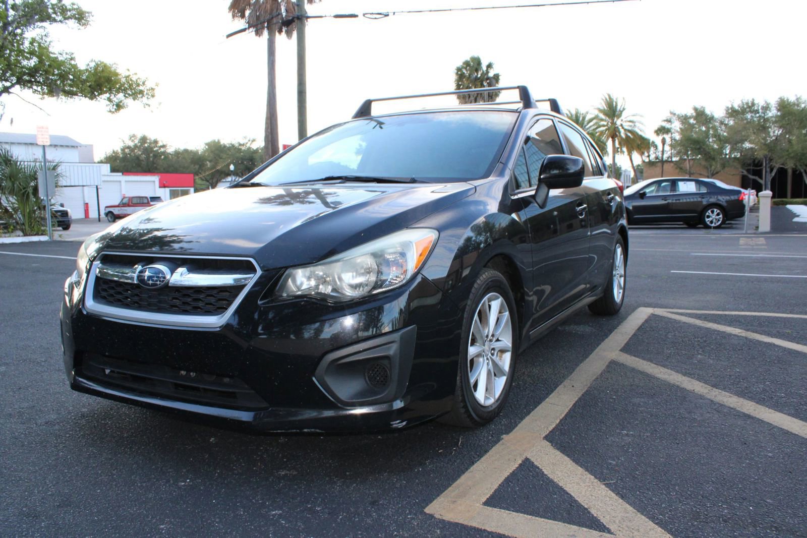 Used 2014 Subaru Impreza 2.0i Premium w/ All-Weather Package w/CVT image 2