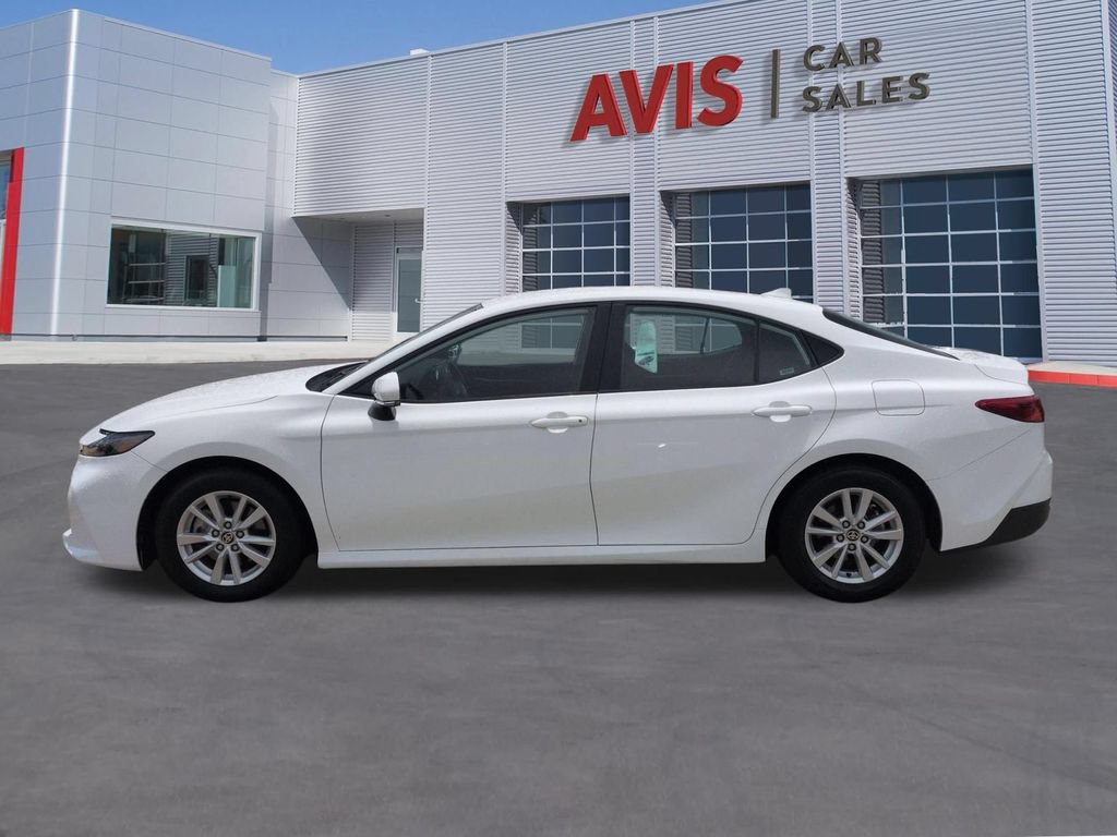 Used 2025 Toyota Camry LE FWD image 10