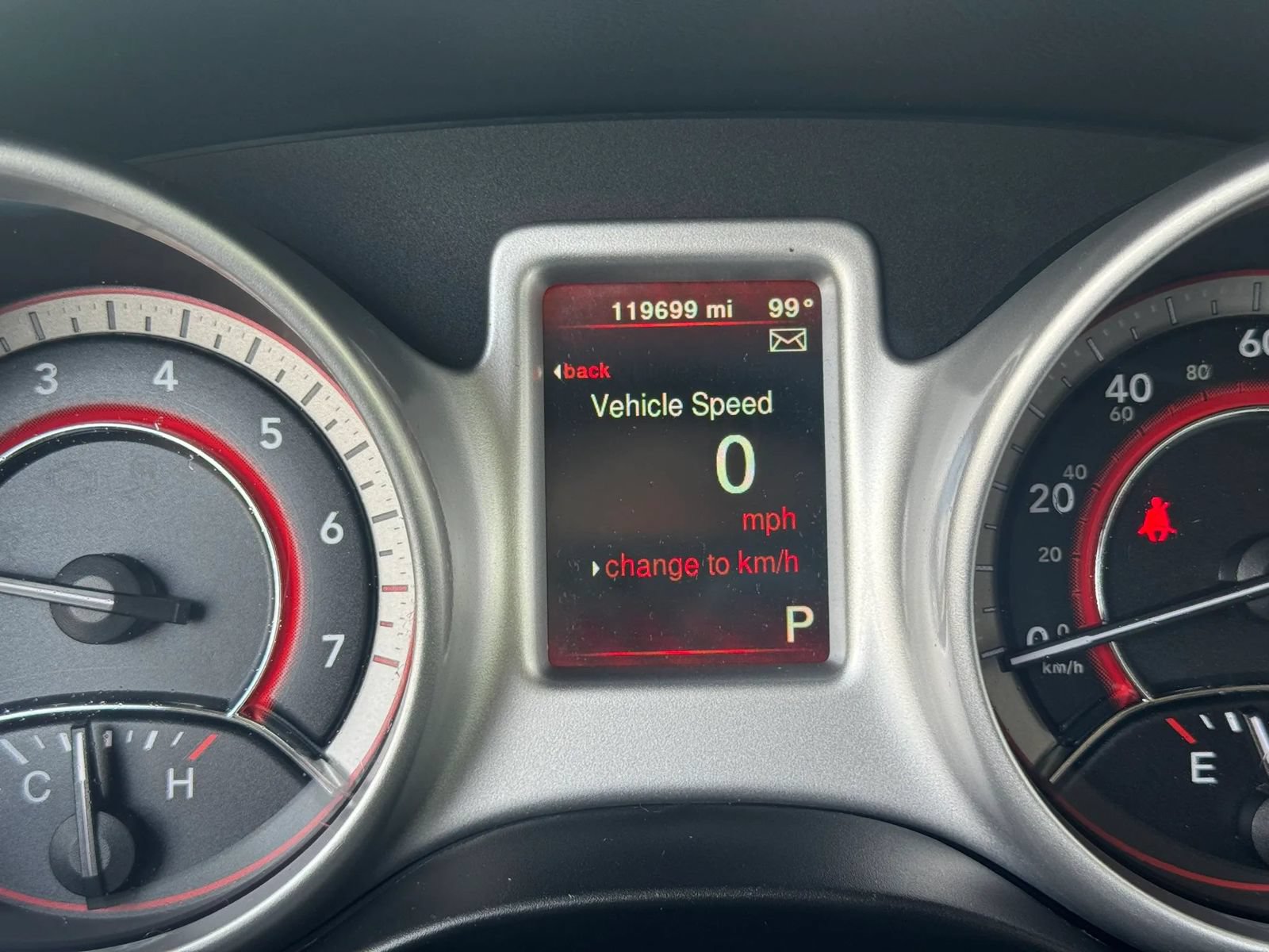Used 2018 Dodge Journey SE w/ Connectivity Group FWD image 18