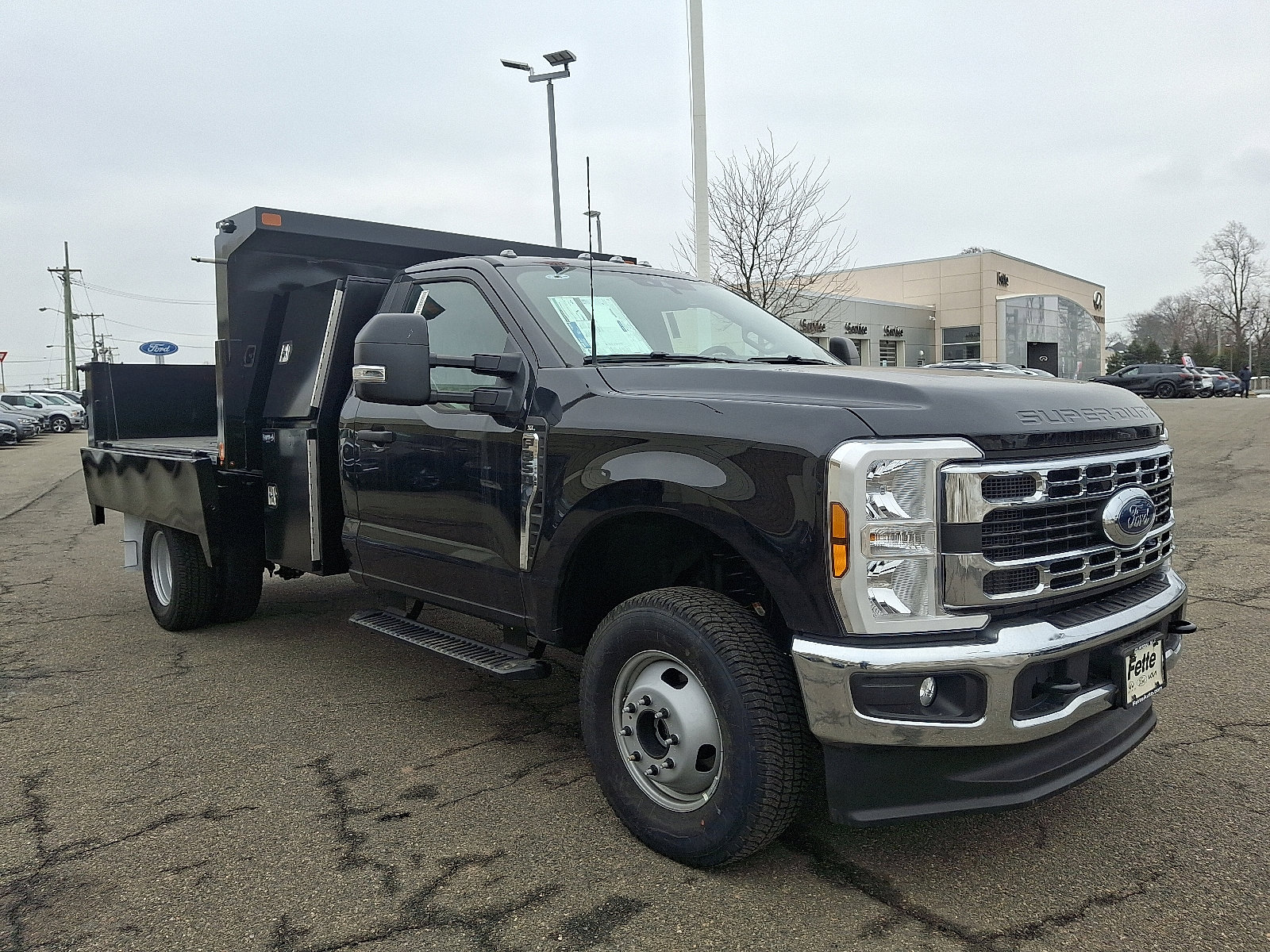 New 2025 Ford F350 XL w/ XL Chrome Package image 3