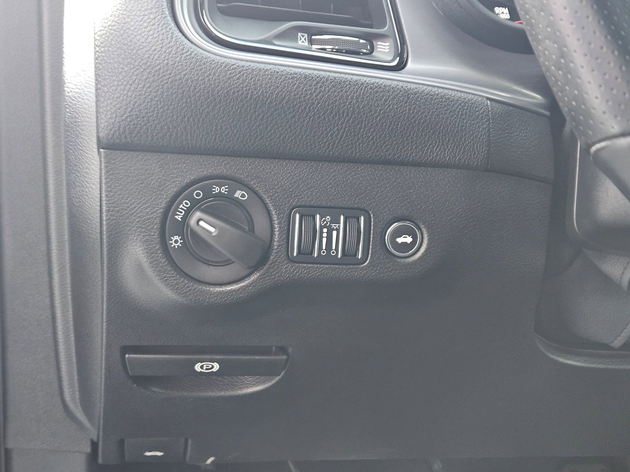 Used 2023 Dodge Challenger R/T w/ Blacktop Package image 20