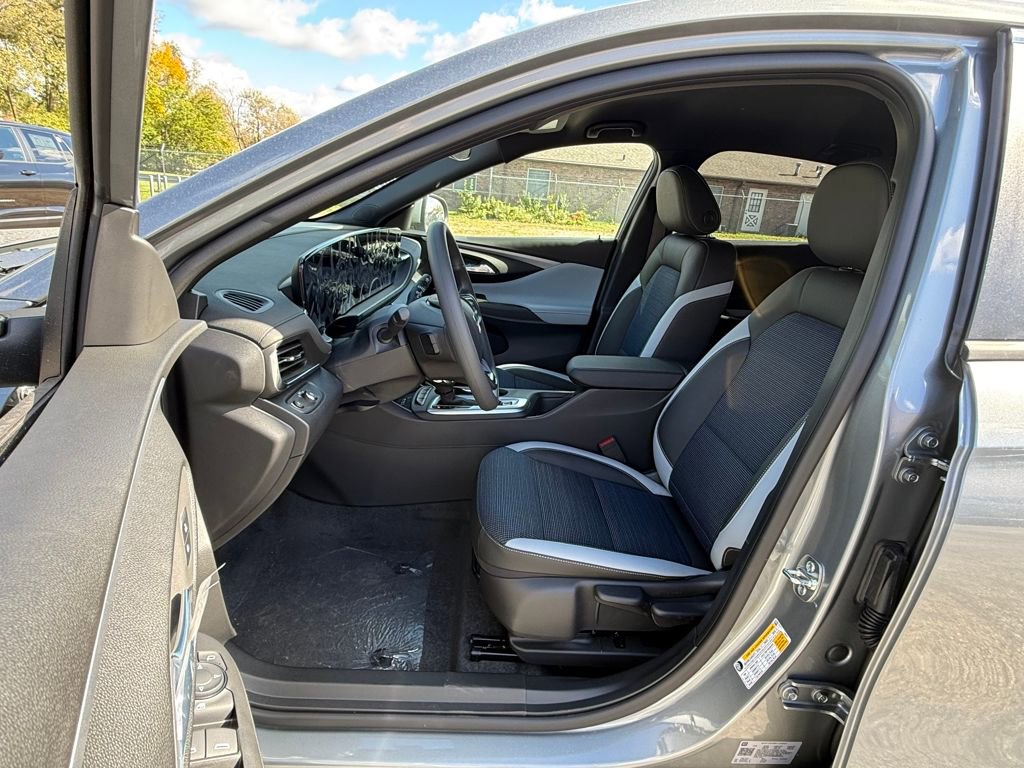 New 2026 Buick Envista Preferred w/ Convenience II Package image 19