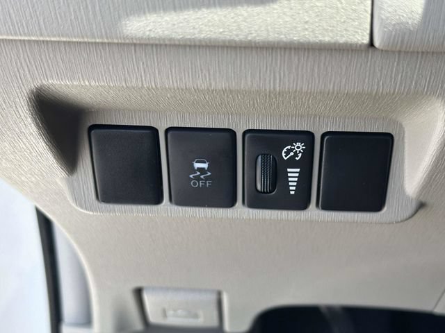 Used 2016 Toyota Prius V Four FWD image 13