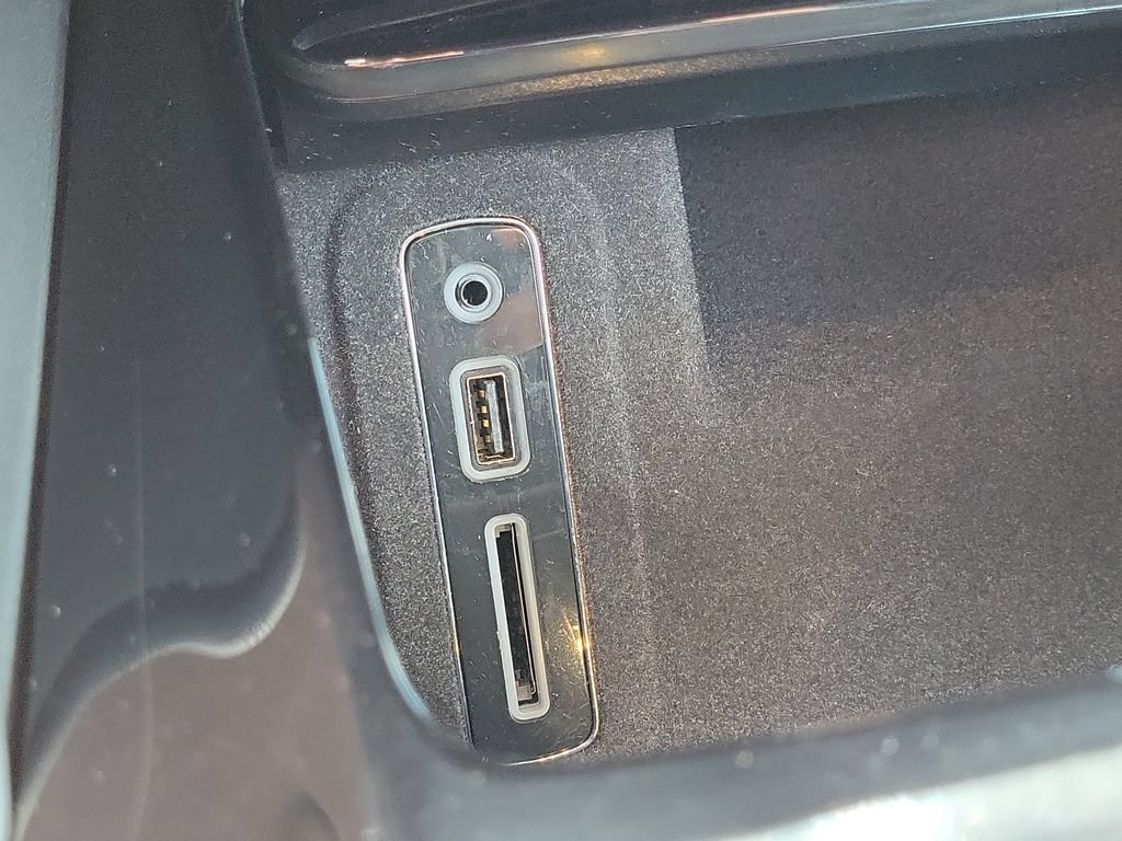 Used 2022 Maserati Levante GT AWD/4WD image 25