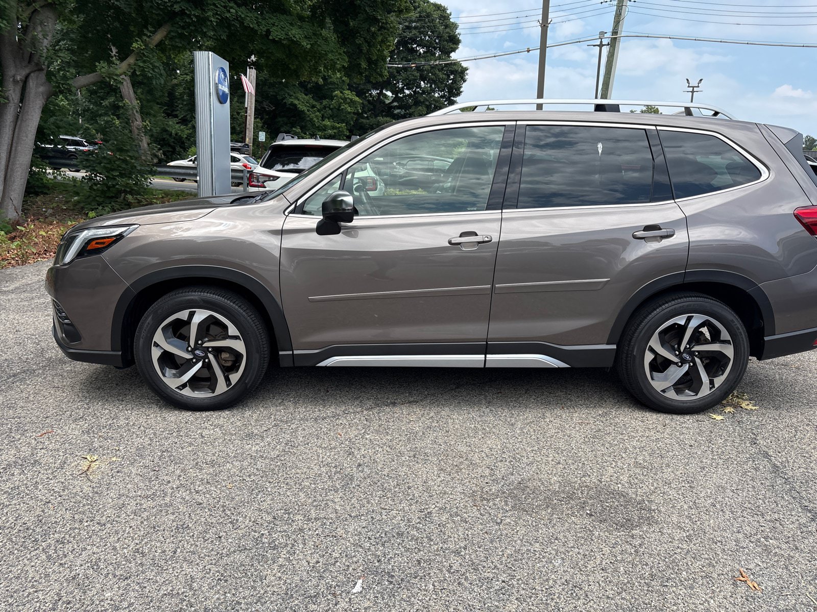 Used 2023 Subaru Forester Touring AWD/4WD image 4