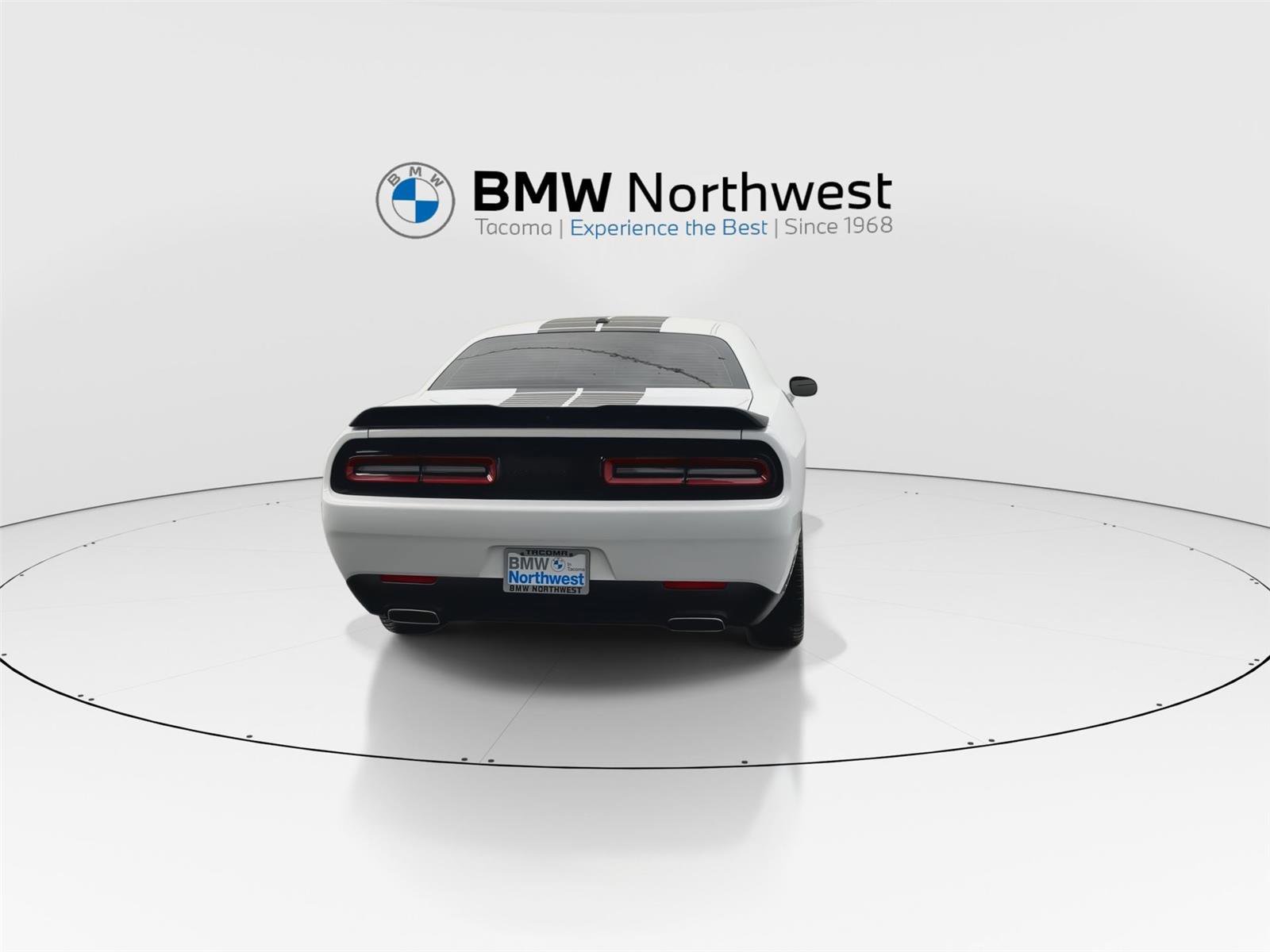 Used 2022 Dodge Challenger SXT w/ Blacktop Package image 2
