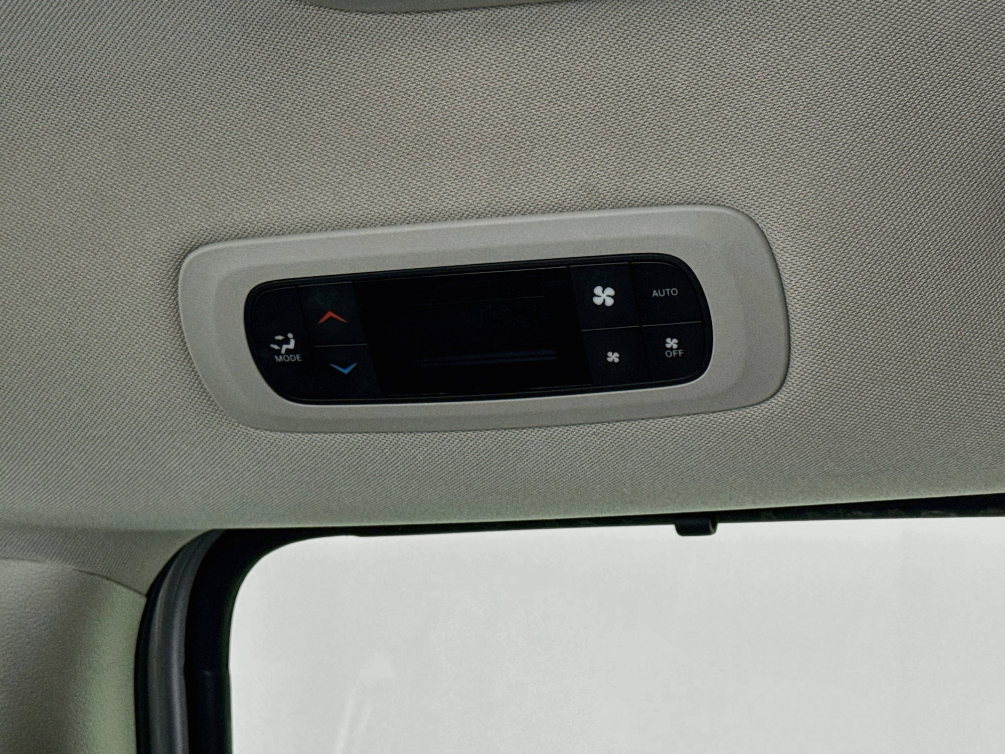 Used 2024 Chrysler Pacifica Touring-L FWD image 24
