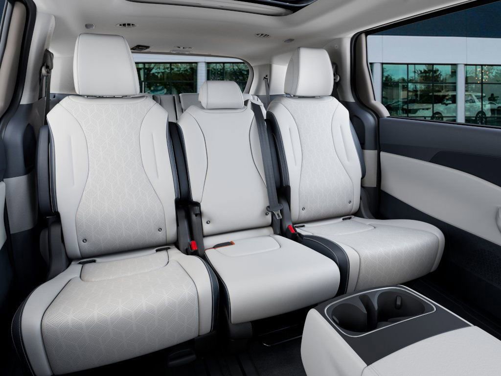 New 2026 Kia Carnival SX image 16