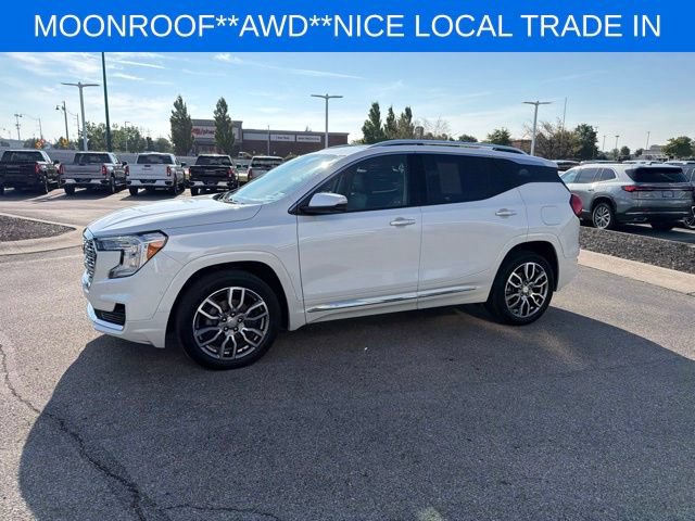 Used 2024 GMC Terrain Denali w/ Denali Premium Package AWD/4WD image 6