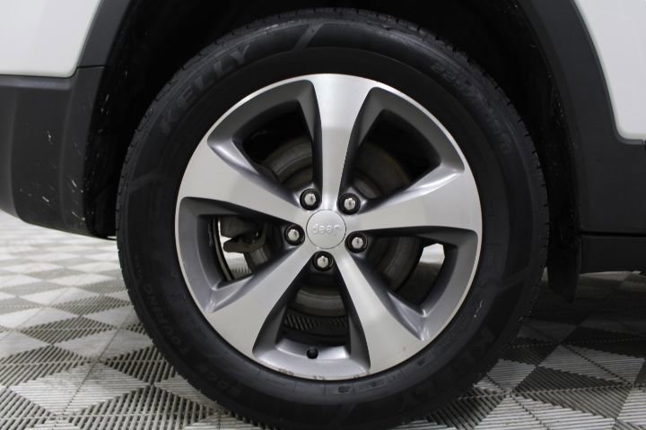 Used 2022 Jeep Cherokee Limited image 47