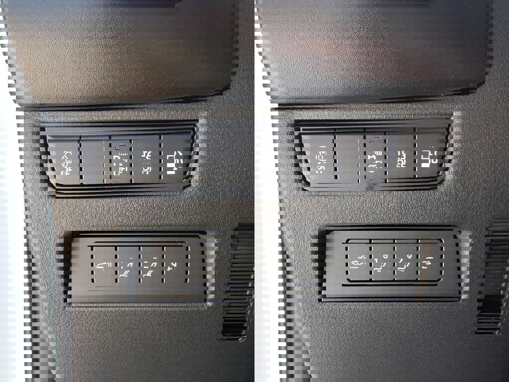 New 2026 MAZDA CX-50 AWD 2.5 Hybrid w/ Cargo Package image 17