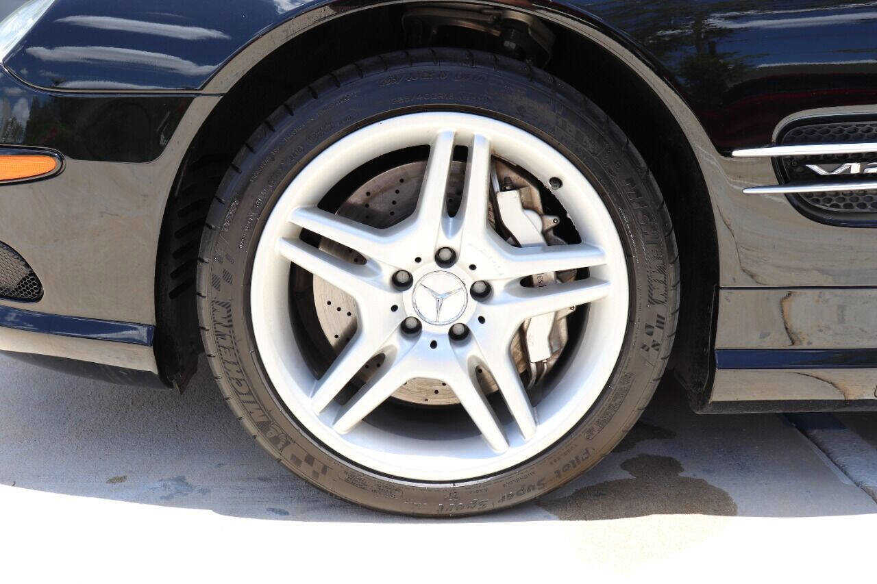 Used 2005 Mercedes-Benz SL 600 image 11