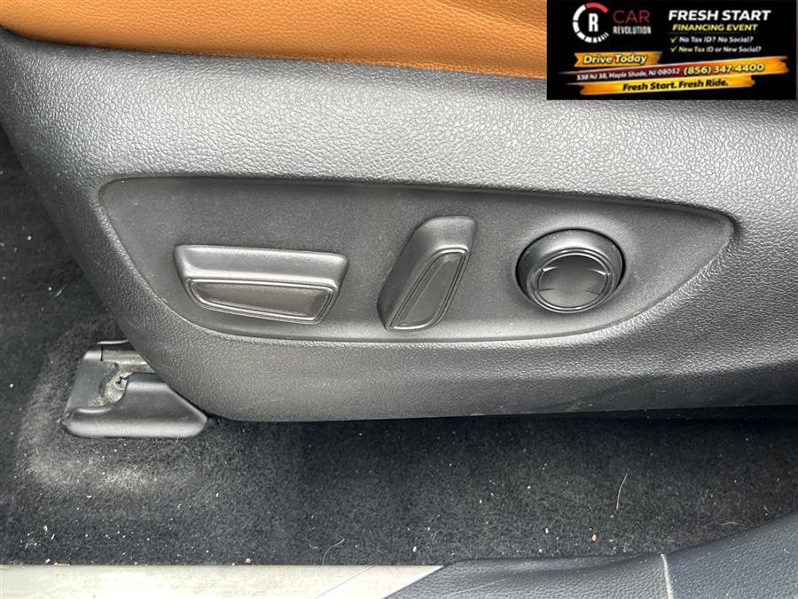 Used 2020 Toyota Highlander Platinum image 38