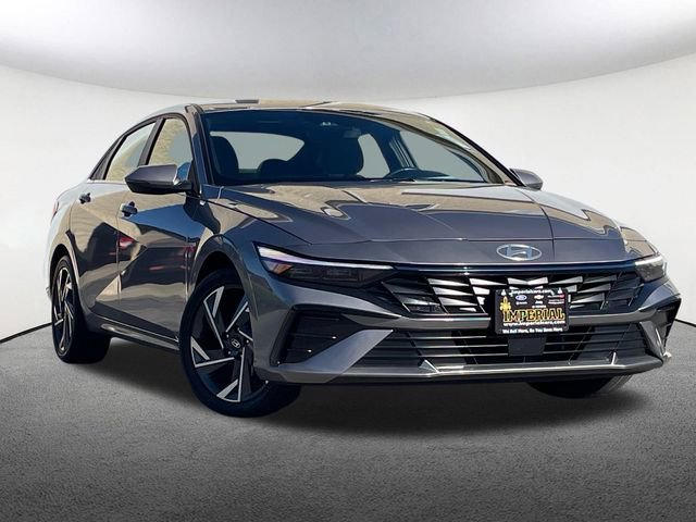 Used 2024 Hyundai Elantra Limited image 2