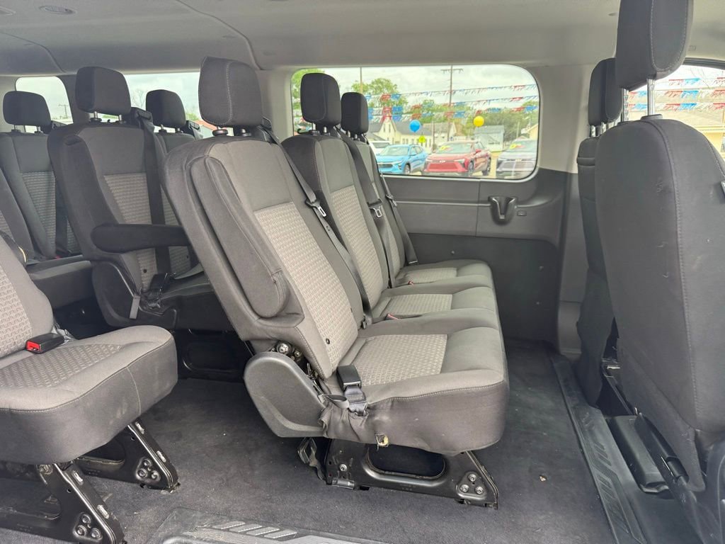 Used 2022 Ford Transit 350 XLT RWD image 10