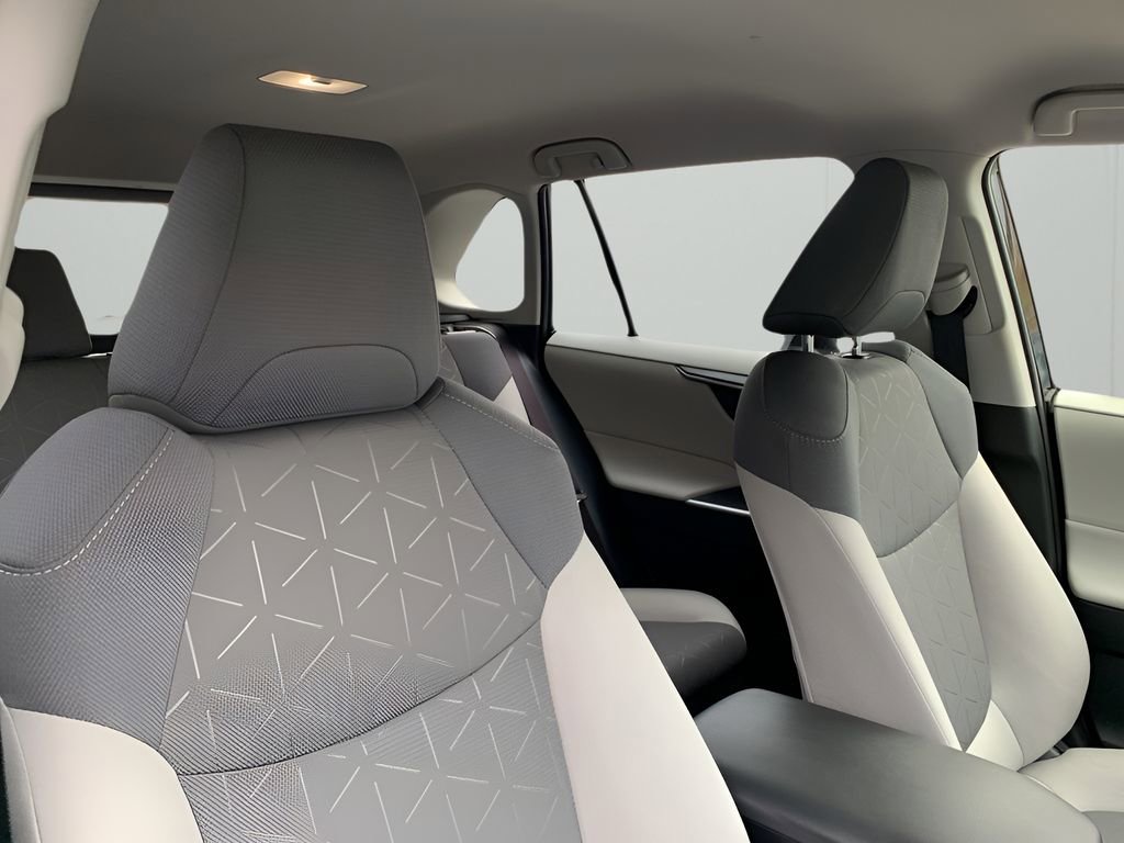 New 2025 Toyota RAV4 XLE image 18