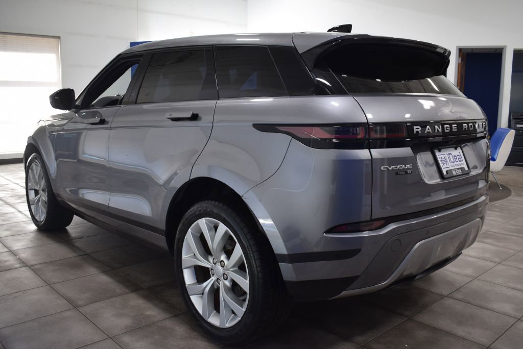 Used 2020 Land Rover Range Rover Evoque SE image 2