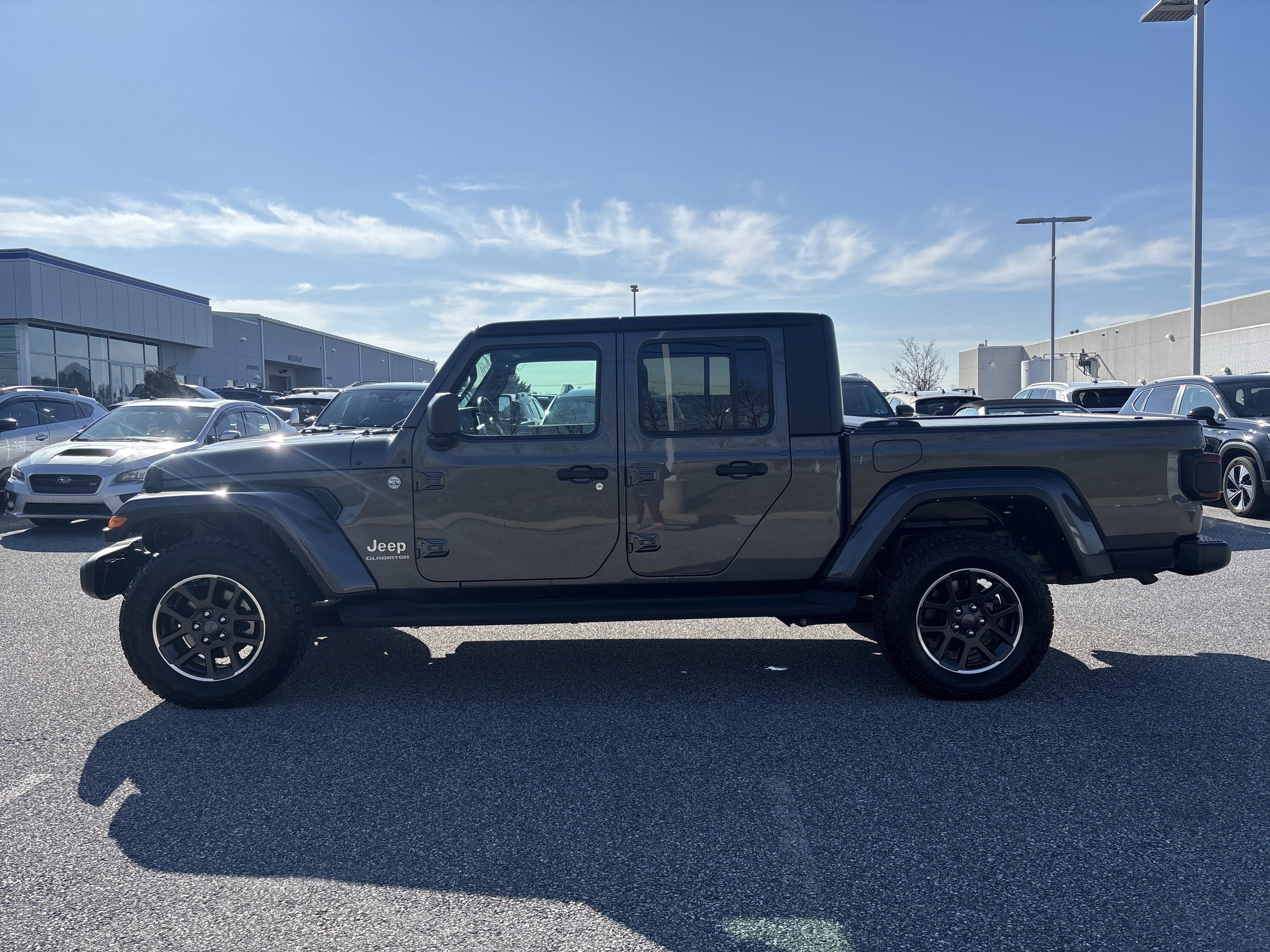 Used 2022 Jeep Gladiator Overland w/ Popular Equipment Package image 4