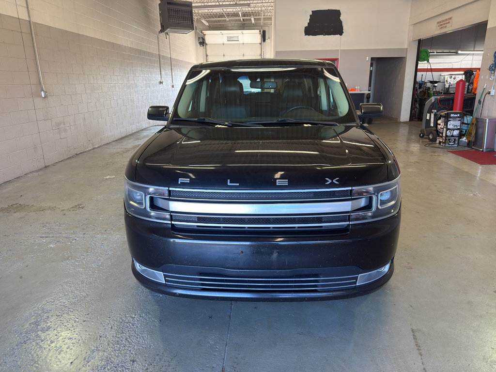 Used 2014 Ford Flex Limited w/ Equipment Group 301A FWD image 2