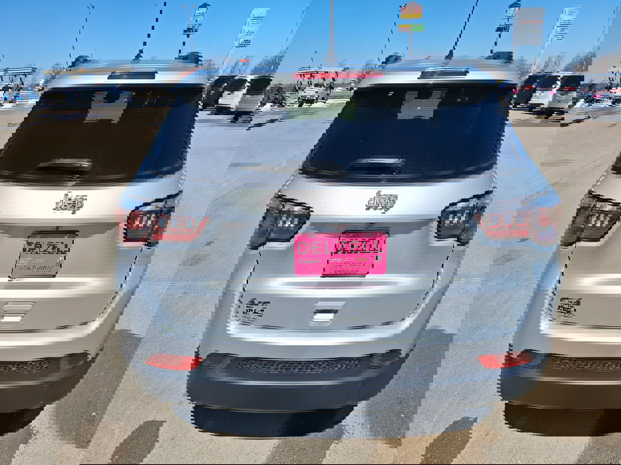 New 2026 Jeep Compass Latitude image 5