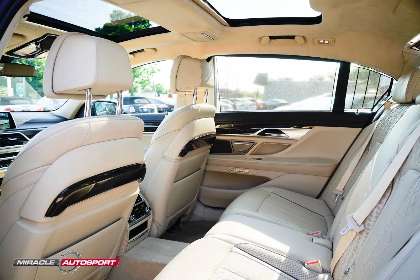 Used 2016 BMW 750i xDrive AWD/4WD image 26