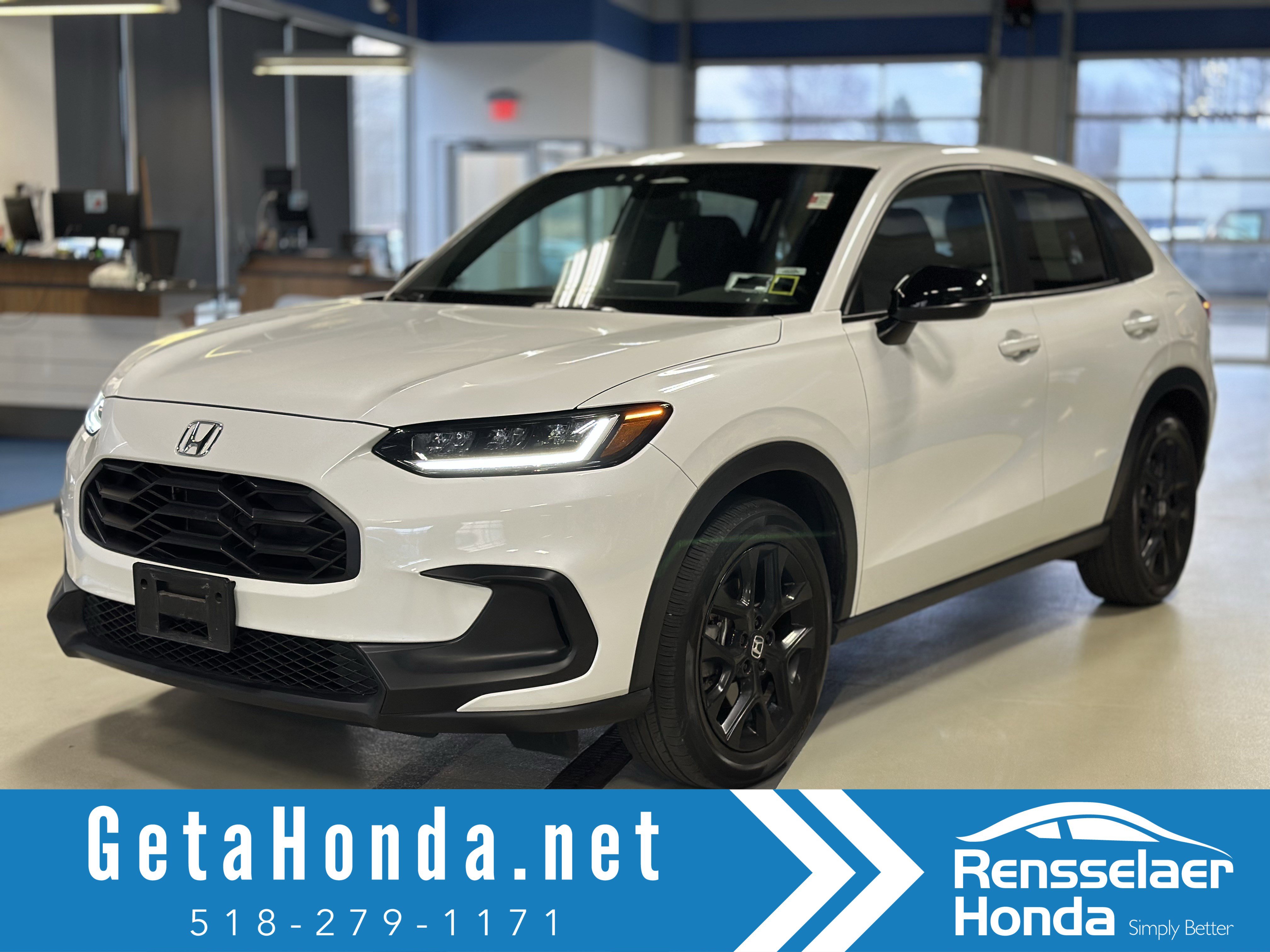 Used 2024 Honda HR-V Sport image 1