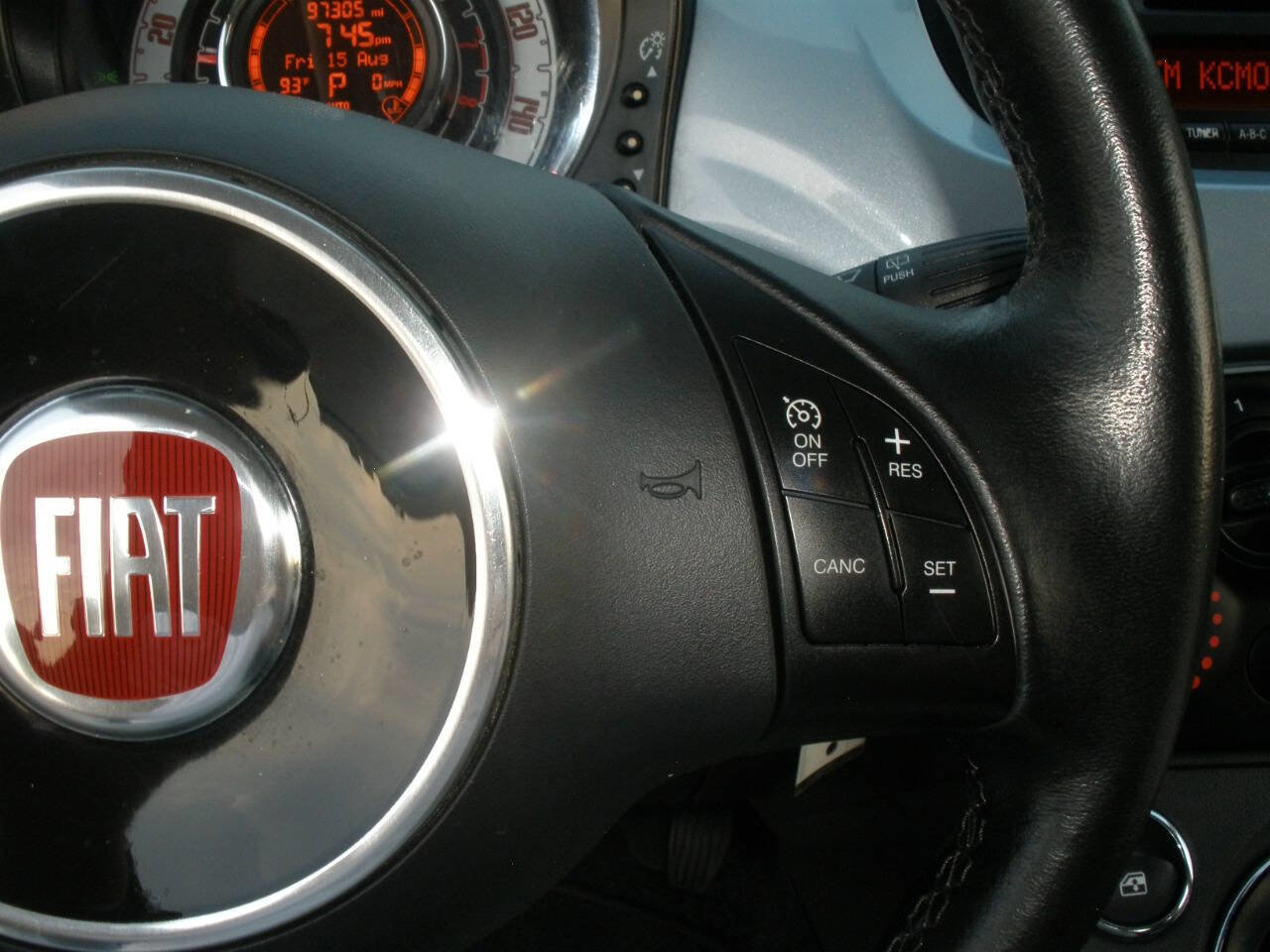 Used 2013 FIAT 500 Pop image 34