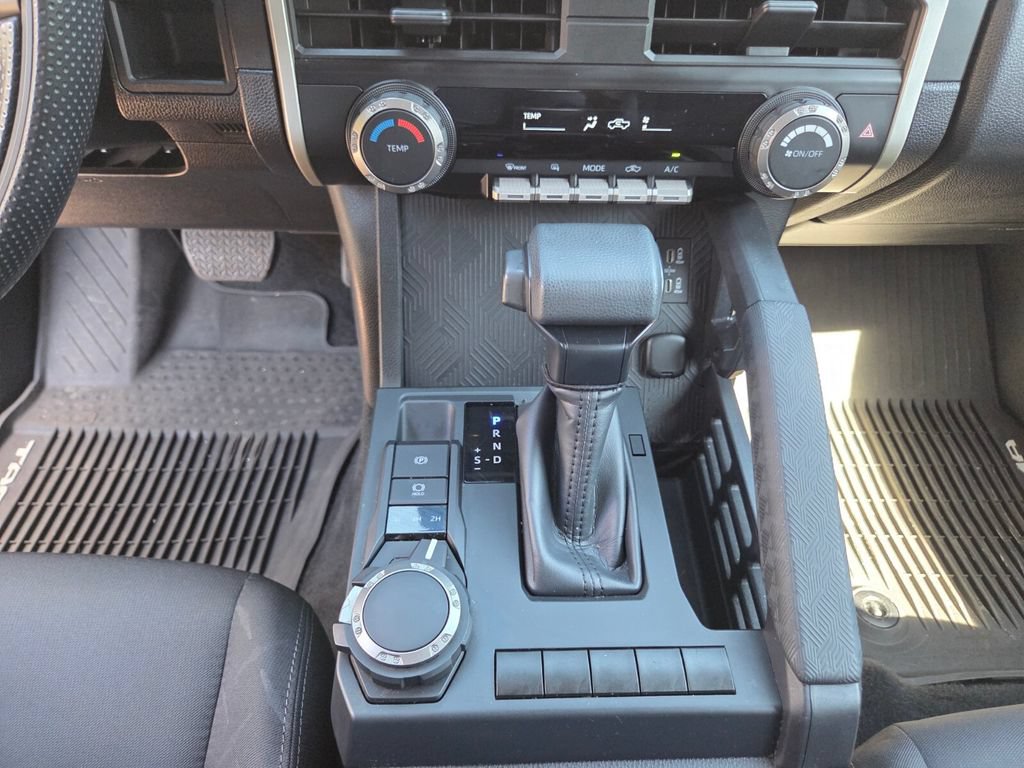 Certified 2024 Toyota Tacoma SR AWD/4WD image 27