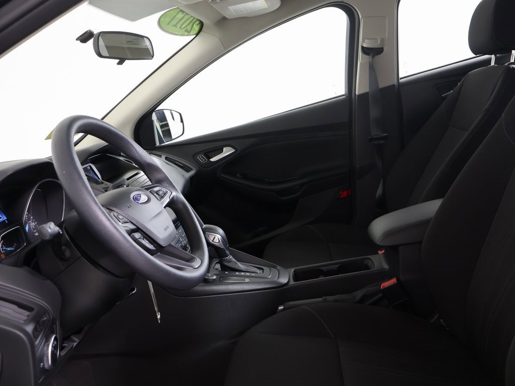 Used 2017 Ford Focus SE image 16
