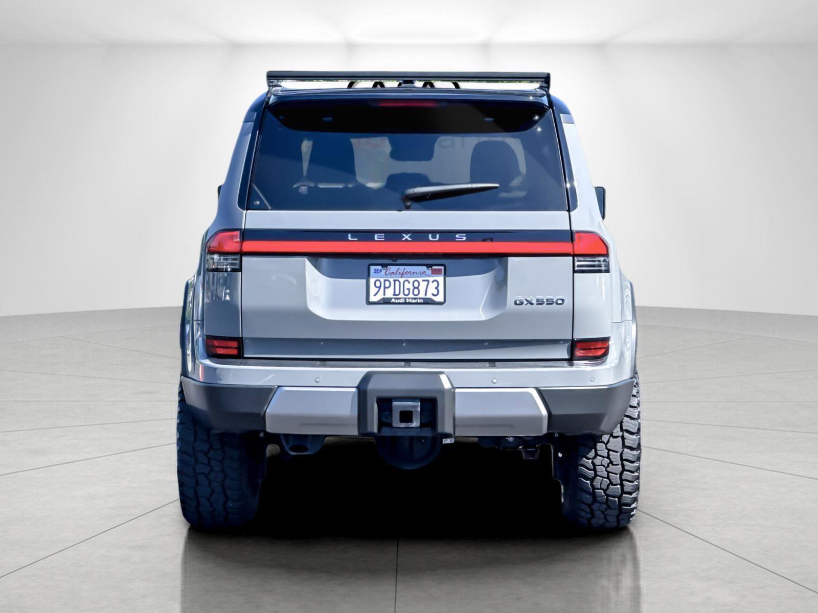Used 2024 Lexus GX 550 image 4