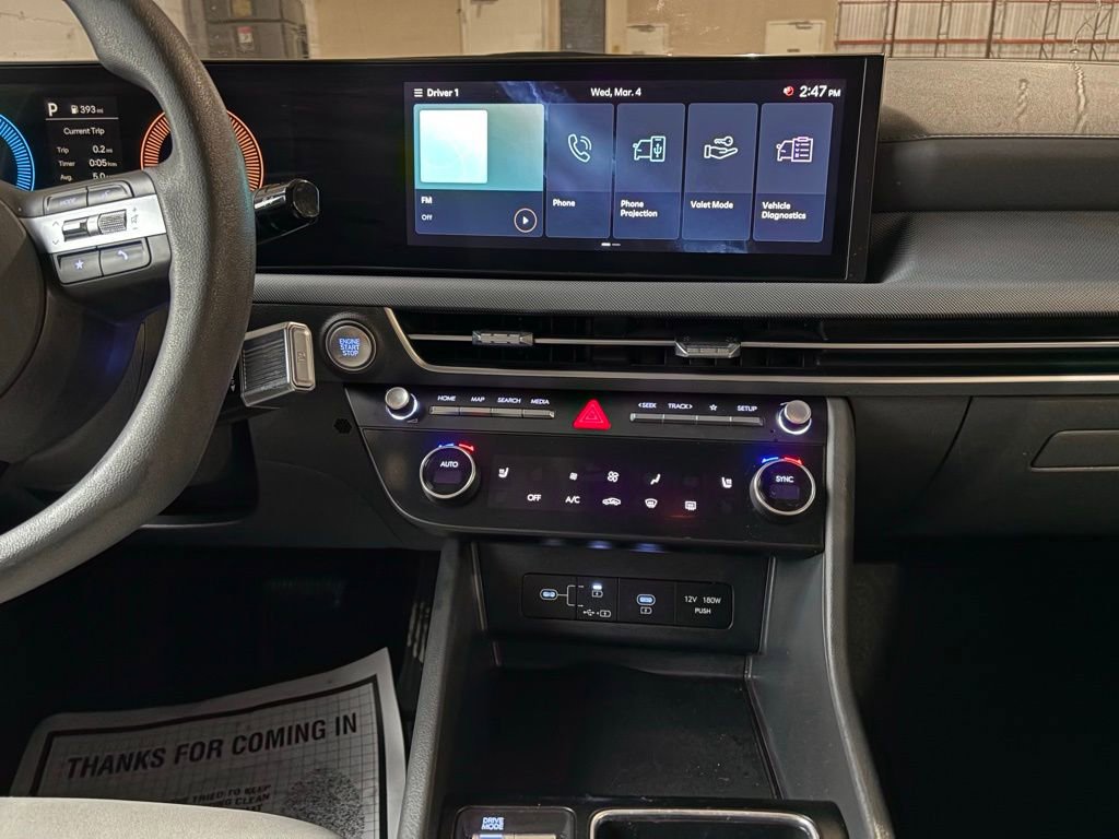 Used 2025 Hyundai Sonata SEL FWD image 30