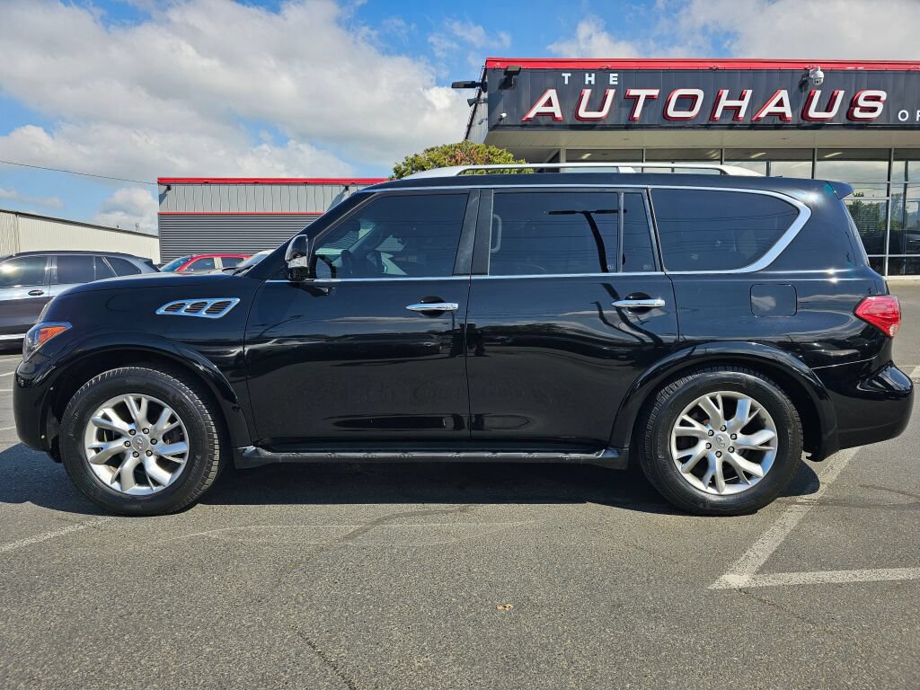 Used 2012 INFINITI QX56 4WD w/ Theater Pkg image 2