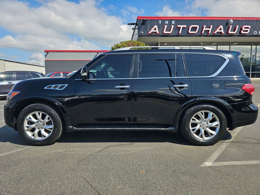 Used 2012 INFINITI QX56 4WD w/ Theater Pkg image 2