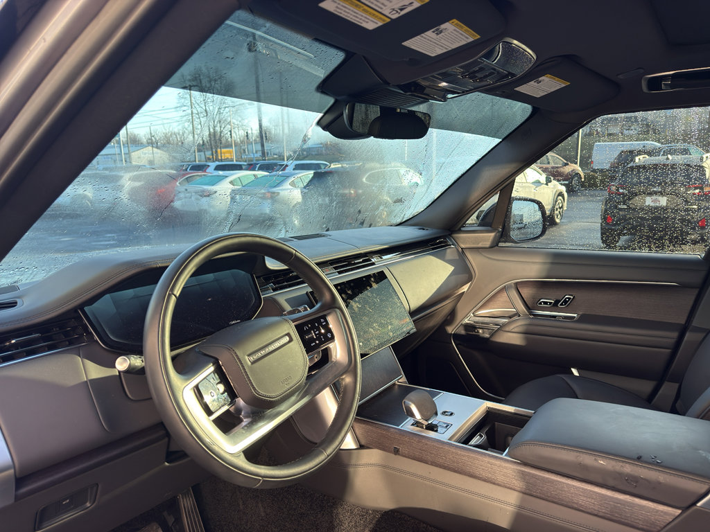 Used 2024 Land Rover Range Rover SE image 9