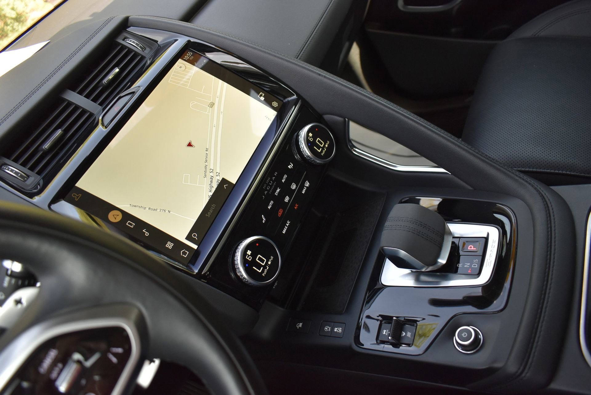 Used 2021 Jaguar E-PACE SE image 25