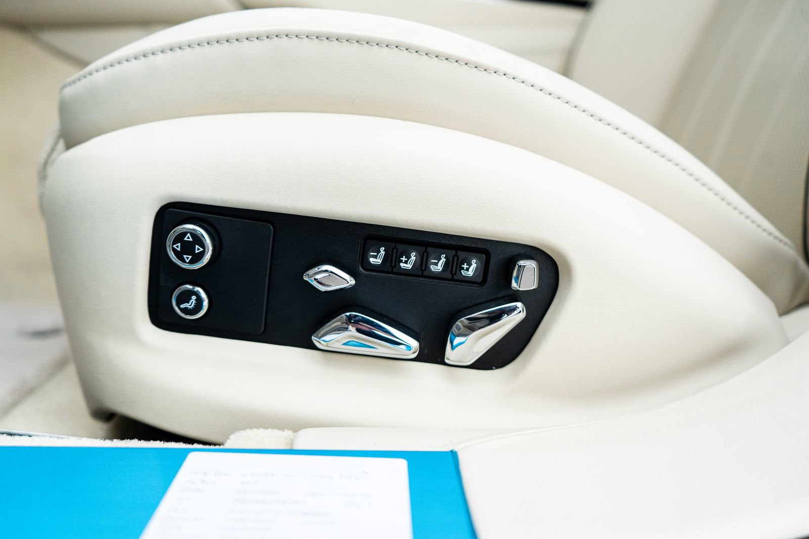 New 2026 Bentley Flying Spur Plug-In Hybrid image 26