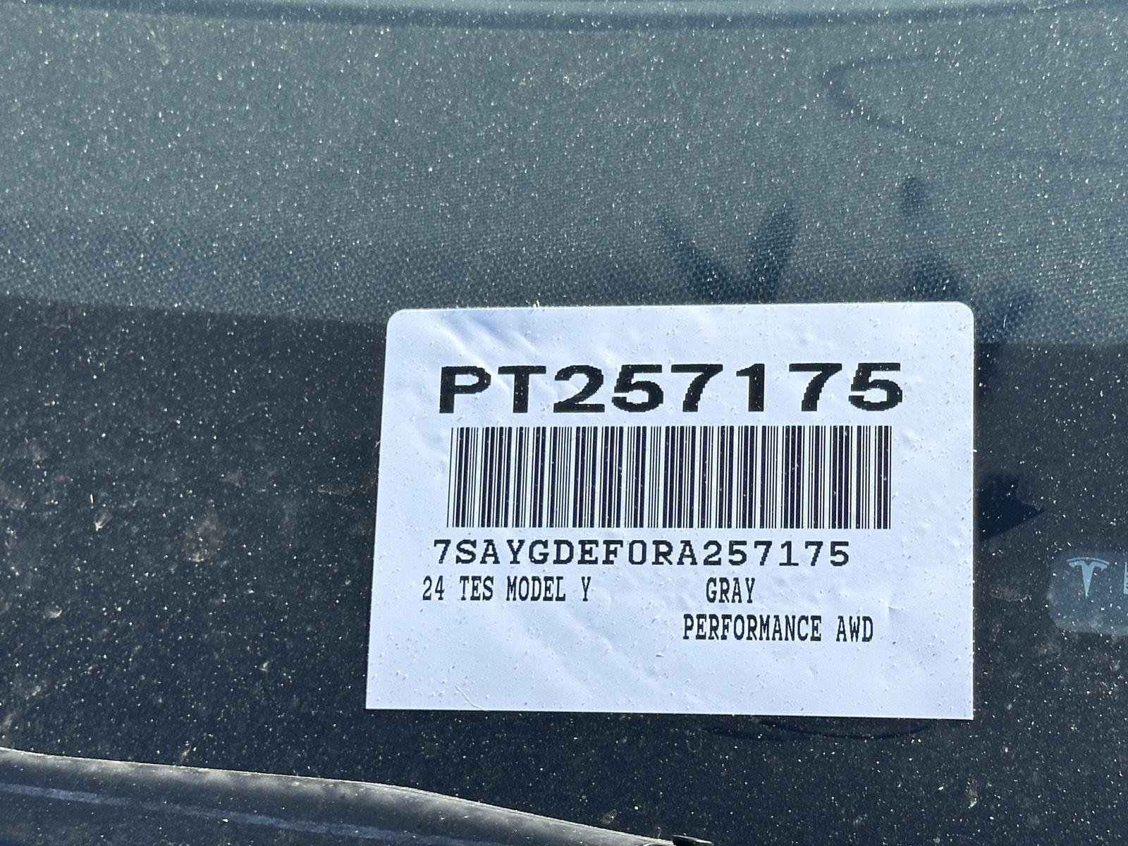 Used 2024 Tesla Model Y Performance image 14