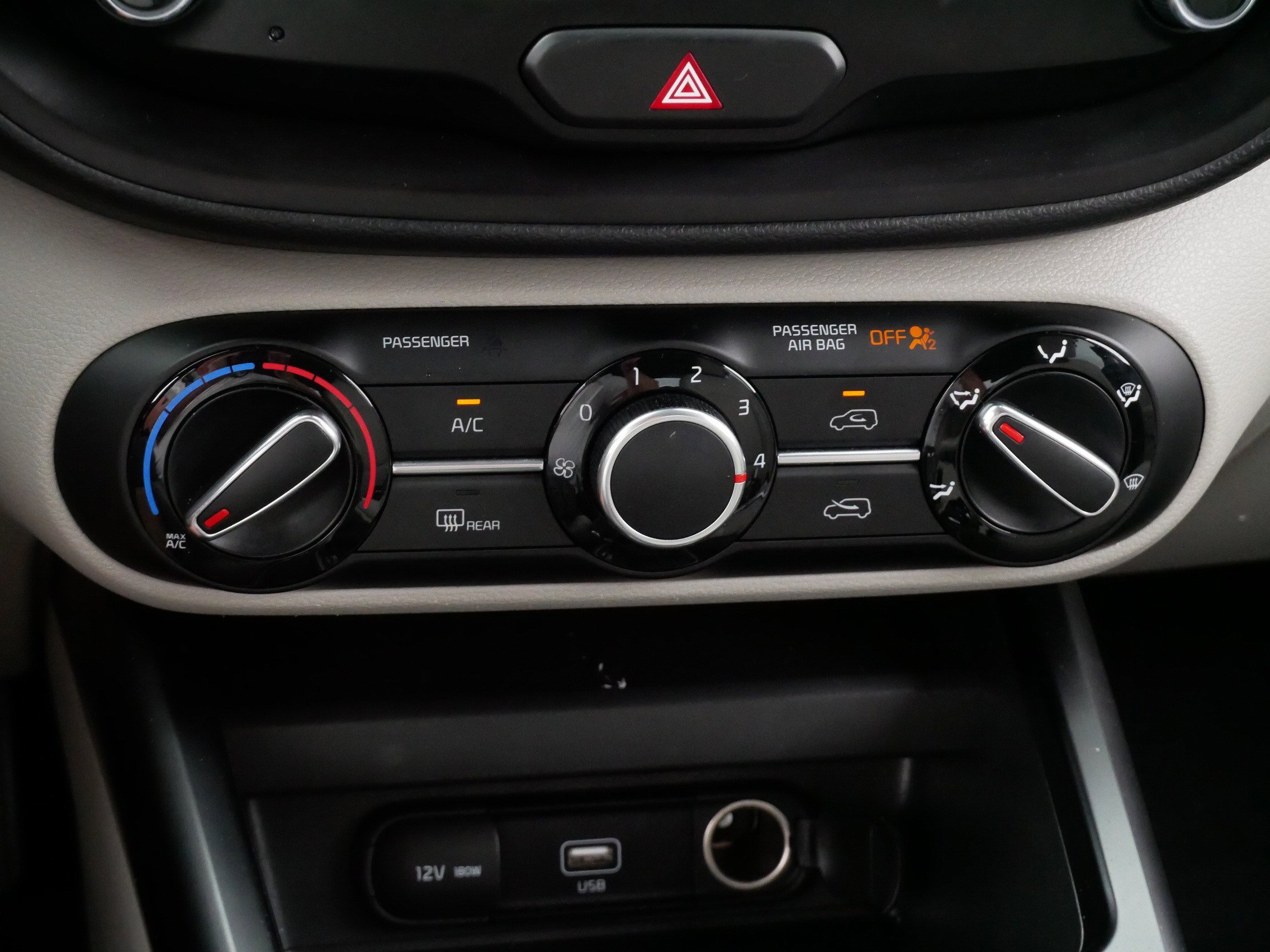 Used 2020 Kia Soul S FWD image 23