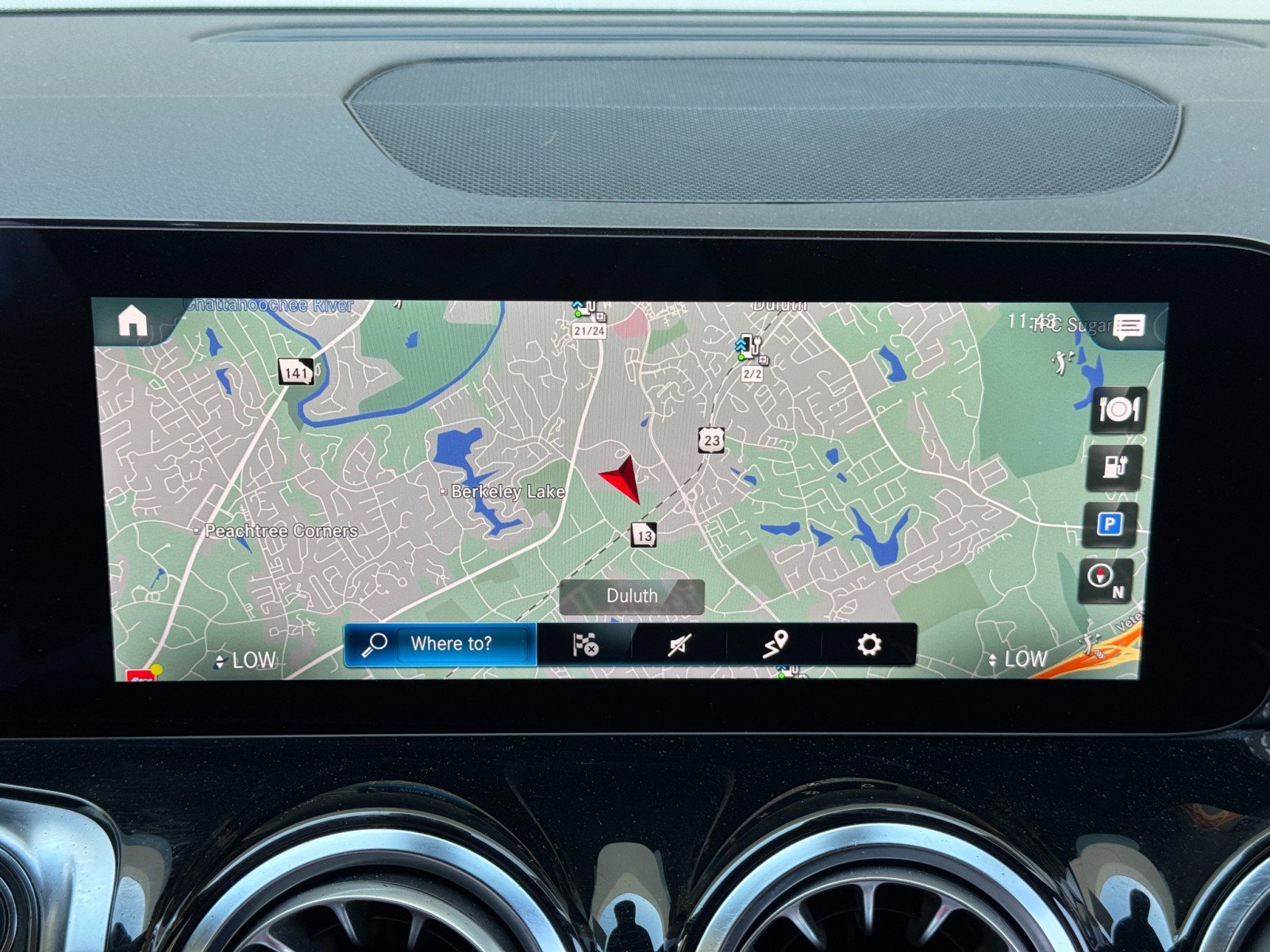 Used 2022 Mercedes-Benz EQB 350 4MATIC w/ Pinnacle Package image 24