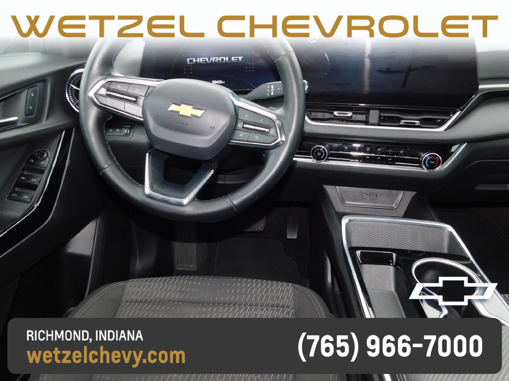 Used 2025 Chevrolet Equinox LT AWD/4WD image 15