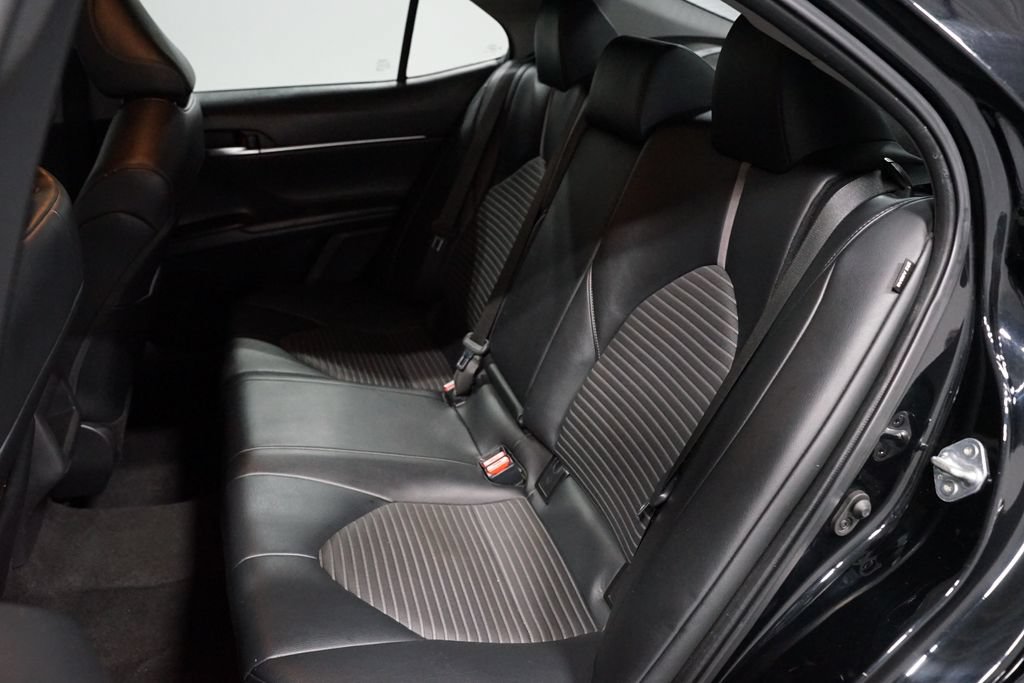 Used 2022 Toyota Camry SE FWD image 27