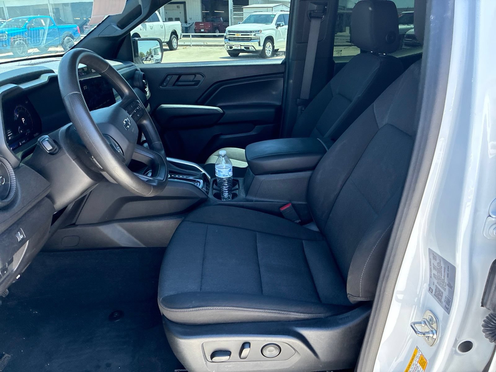 Used 2024 Chevrolet Colorado Trail Boss w/ Advanced Trailering Package AWD/4WD image 11