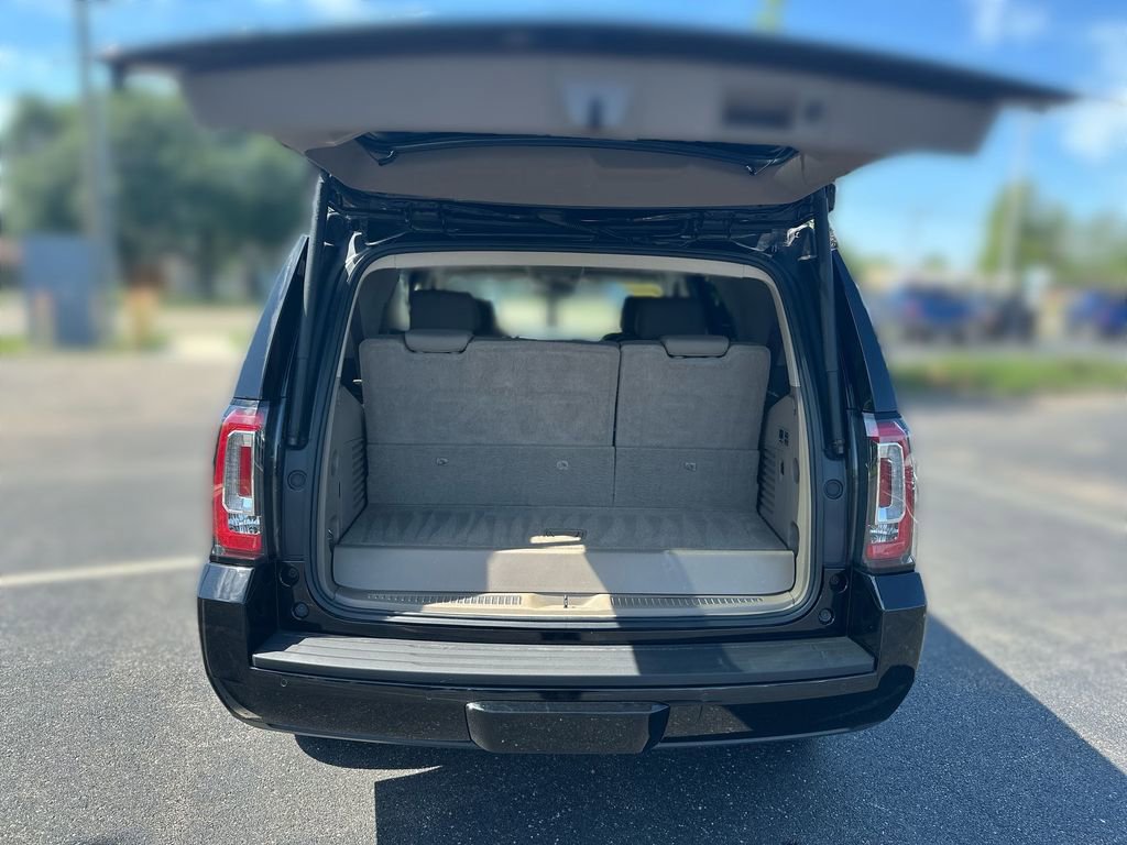 Used 2020 GMC Yukon SLT w/ Premium Edition AWD/4WD image 18