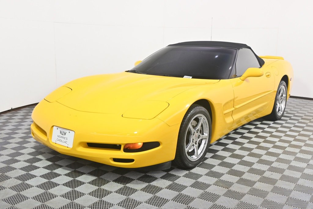 Used 2002 Chevrolet Corvette Convertible w/ Preferred Equipment Group2 image 1