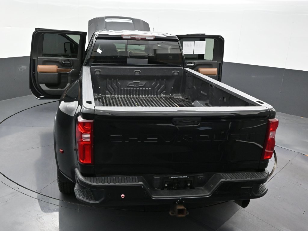 Used 2020 Chevrolet Silverado 3500 High Country AWD/4WD image 35