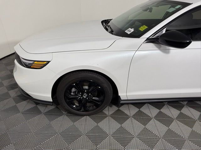 Used 2025 Honda Accord SE image 12