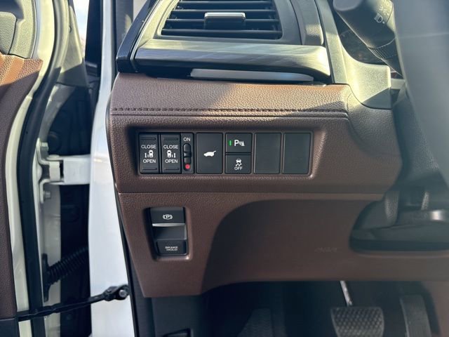 New 2026 Honda Odyssey Elite image 12