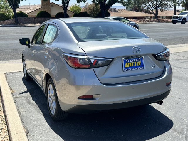 Used 2016 Scion iA FWD image 5